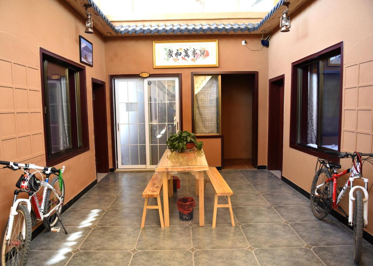 Dunhuang 8090 Guest House Exterior photo